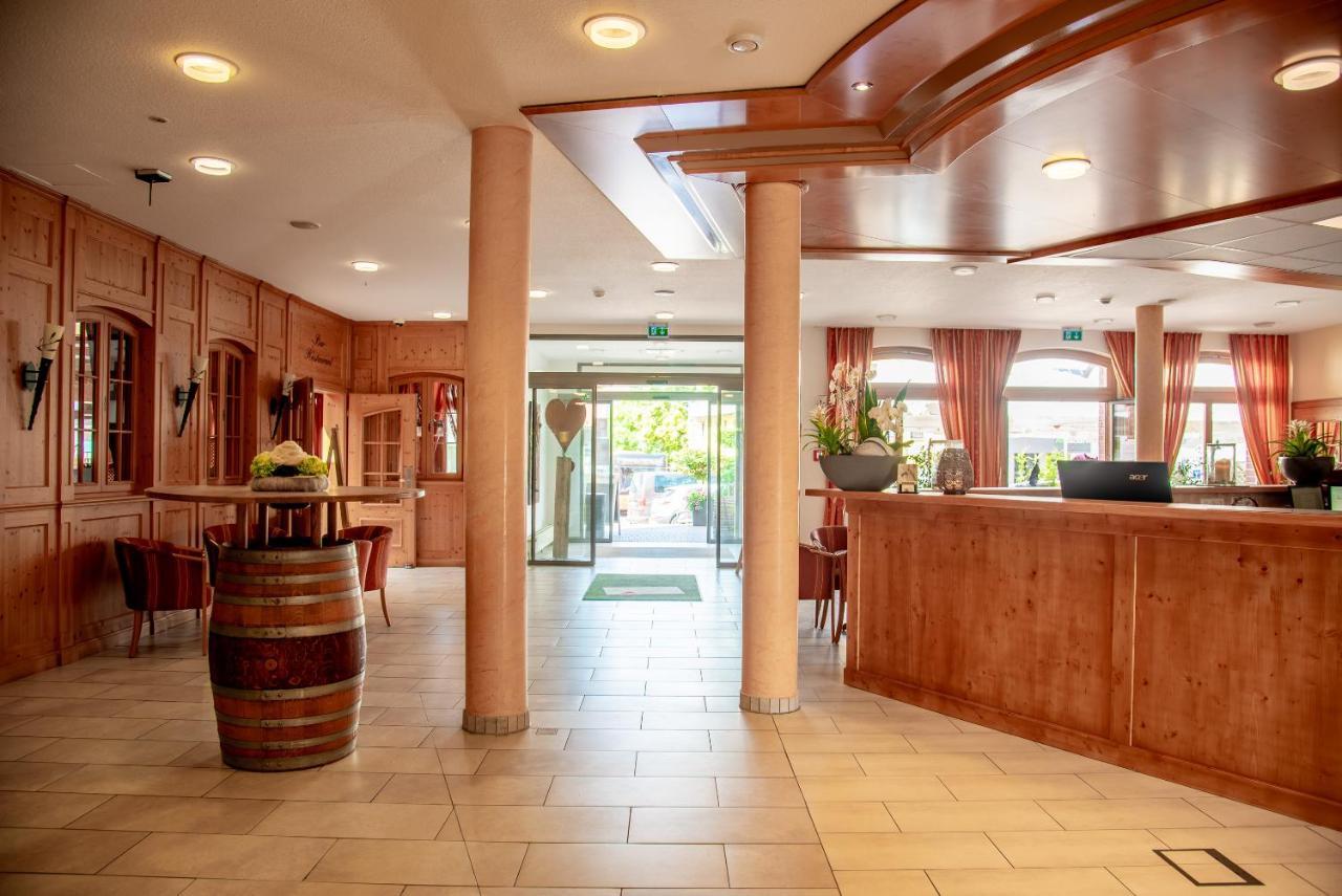 Hotel & Restaurant Post Laichingen Bagian luar foto