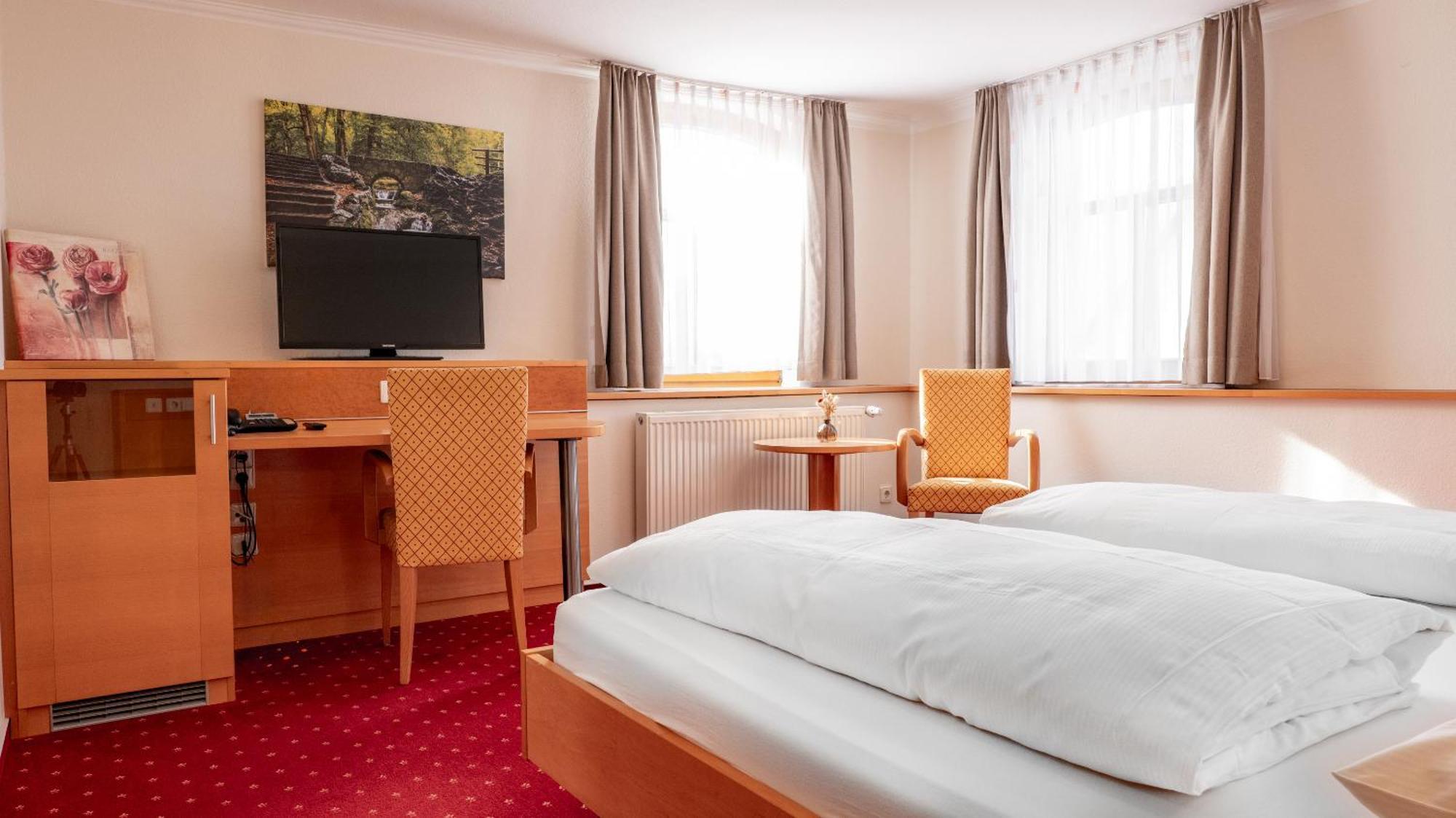 Hotel & Restaurant Post Laichingen Bagian luar foto